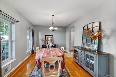 58 Red Maple Way, New Windsor, NY 12553 - Photo 6