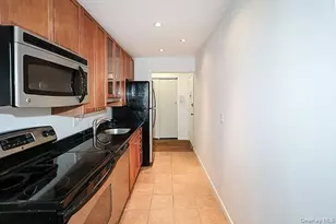 2449 Union Blvd, Islip, NY 11751 - Photo 10