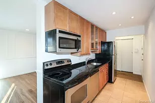 2449 Union Blvd, Islip, NY 11751 - Photo 10