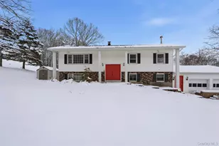 1618 Morningview Dr, Yorktown Heights, NY 10598 - Photo 2