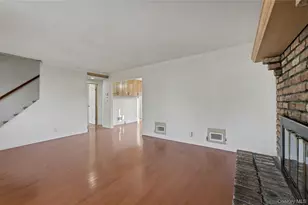 158 Moffitt Blvd, Islip, NY 11751 - Photo 4