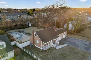 158 Moffitt Blvd, Islip, NY 11751 - Photo 16