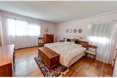 46 Crestwood Drive, Huntington Station, NY 11746 - Photo 14