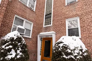 33 B E Grand St, Fleetwood, NY 10552 - Photo 8