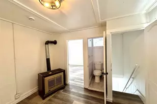 34 Broad St, Middletown, NY 10940 - Photo 2