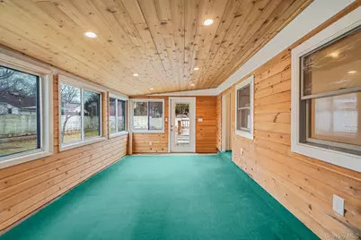 133 Royal Avenue, Flanders, NY 11901 - Photo 20