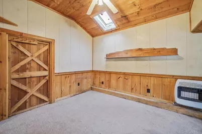 133 Royal Avenue, Flanders, NY 11901 - Photo 26