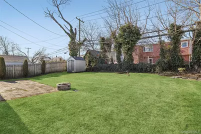 22 Shelter Lane, Levittown, NY 11756 - Photo 14