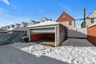 45-32 Utopia Parkway, Flushing, NY 11358 - Photo 6