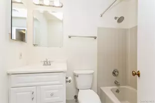 72 Foxwood Cir, Mount Kisco, NY 10549 - Photo 8