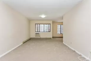 72 Foxwood Cir, Mount Kisco, NY 10549 - Photo 10