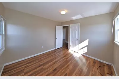 504 Jefferson Avenue #Left, Mamaroneck, NY 10543 - Photo 8