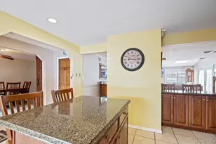 33 Skylark Ln, Levittown, NY 11756 - Photo 12