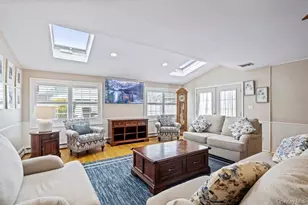 33 Skylark Ln, Levittown, NY 11756 - Photo 20