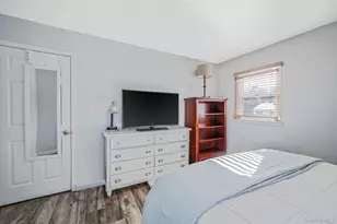 49 Gainsborough Rd, Holbrook, NY 11741 - Photo 28