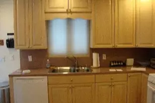 25 Elm St, Greenvale, NY 11548 - Photo 6