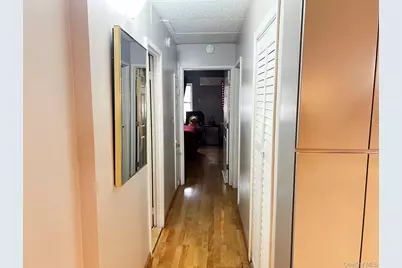 75-22 Parsons Boulevard #D3, Fresh Meadows, NY 11366 - Photo 6