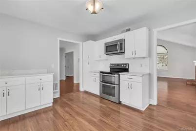 504 Heritage Hills #B, Somers, NY 10589 - Photo 12