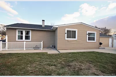 2 Vita Drive, Central Islip, NY 11722 - Photo 32