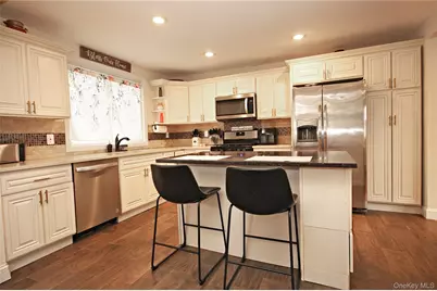 2 Vita Drive, Central Islip, NY 11722 - Photo 14