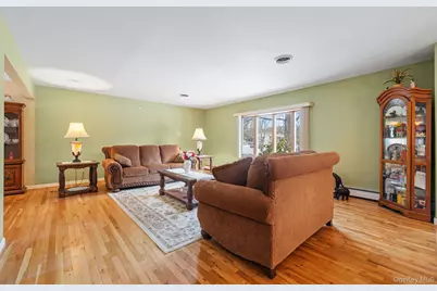 38 Haller Crescent, Spring Valley, NY 10977 - Photo 4