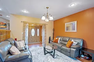 11 Cedar Crest Dr, Dix Hills, NY 11746 - Photo 6