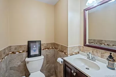 11 Cedar Crest Drive, Dix Hills, NY 11746 - Photo 8