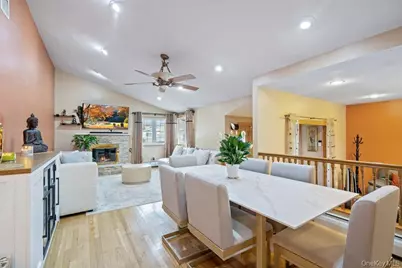 11 Cedar Crest Drive, Dix Hills, NY 11746 - Photo 12