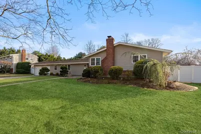 11 Cedar Crest Drive, Dix Hills, NY 11746 - Photo 2