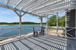 286 Towd Point Rd, Southampton, NY 11968 - Photo 6