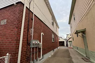 171-28 103rd Rd, Jamaica, NY 11433 - Photo 14