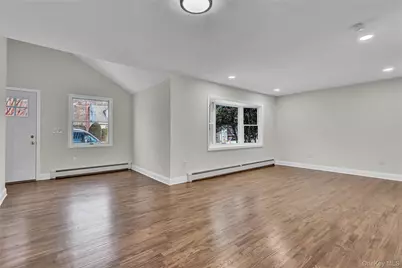 61 Circle Drive, East Northport, NY 11731 - Photo 4