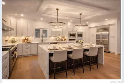 2 Radial Lane, Levittown, NY 11756 - Photo 8