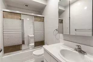 6 Regina Pl, Yonkers, NY 10703 - Photo 4