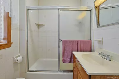 16 Richardson Place, Eastchester, NY 10709 - Photo 18