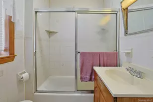 16 Richardson Pl, Eastchester, NY 10709 - Photo 18