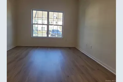 296 Ruth Court, Middletown, NY 10940 - Photo 8