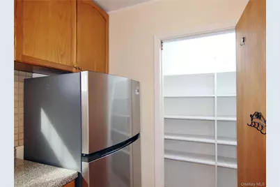 201 Bennett Avenue #1, Yonkers, NY 10701 - Photo 8