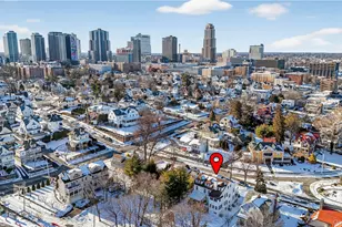 152 Sutton Manor Rd, New Rochelle, NY 10801 - Photo 4