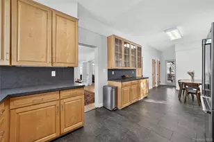 152 Sutton Manor Rd, New Rochelle, NY 10801 - Photo 16