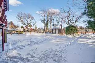 152 Sutton Manor Rd, New Rochelle, NY 10801 - Photo 36