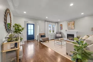 39 Corwin Ave, New Hyde Park, NY 11040 - Photo 2