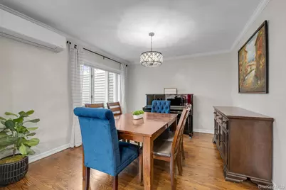 39 Corwin Avenue, New Hyde Park, NY 11040 - Photo 8