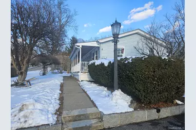 28 Putnam Drive, Carmel, NY 10512 - Photo 2