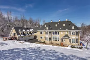 35 Balmoral Ct, Harriman, NY 10926 - Photo 2