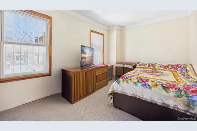 4711 88th Street, Elmhurst, NY 11373 - Photo 34