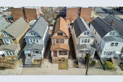 4711 88th Street, Elmhurst, NY 11373 - Photo 6