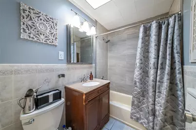 2542 Hollers Avenue, Bronx, NY 10475 - Photo 8