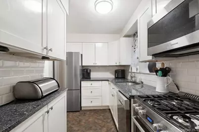 5 Campus Place #TR, Scarsdale, NY 10583 - Photo 14