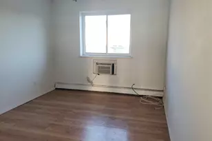 2-04 Beach 102nd St, Rockaway Park, NY 11694 - Photo 10